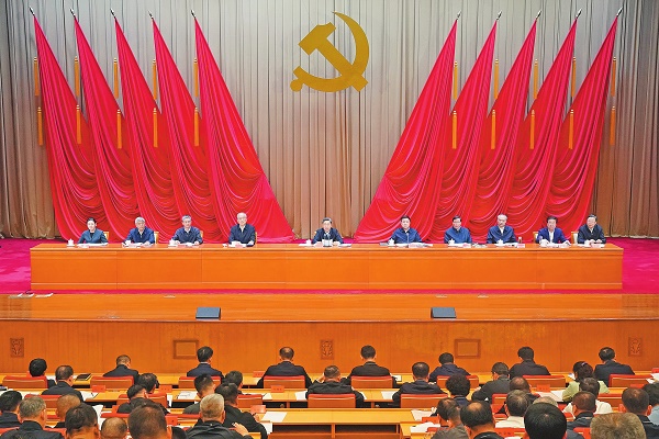 5月8日，中共中央政治局委员、中央政法委书记陈文清出席政法领导干部专题研讨班开班式并作专题辅导。李光印 摄.jpg